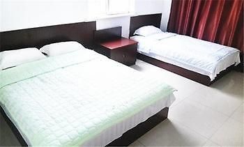 Longtai Star Hotel Qingdao Bagian luar foto